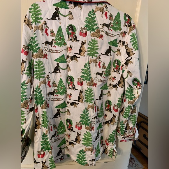 NWT Jaye’s Studio 12 dogs of Christmas long sleeve and long pants pajamas. Large - Picture 4 of 4